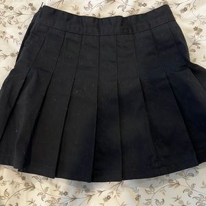 brandy melville black tennis skirt (nwot)